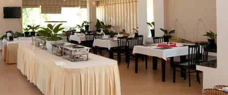 Restaurant & Bar